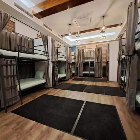 Хостел Turquoise Бухарест