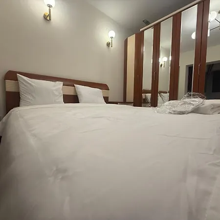 Turquoise Hostel Bükreş