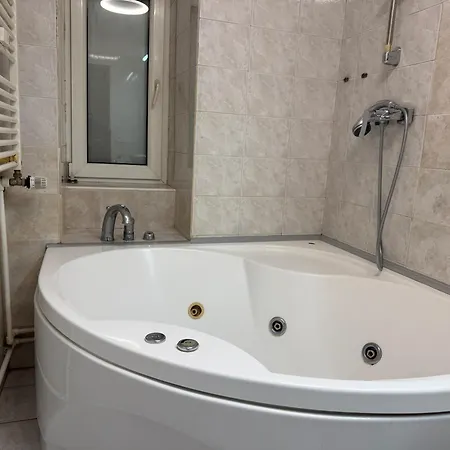 Turquoise * Bukurešť