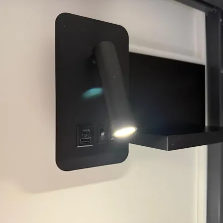 Turquoise بيت شباب بوخارست