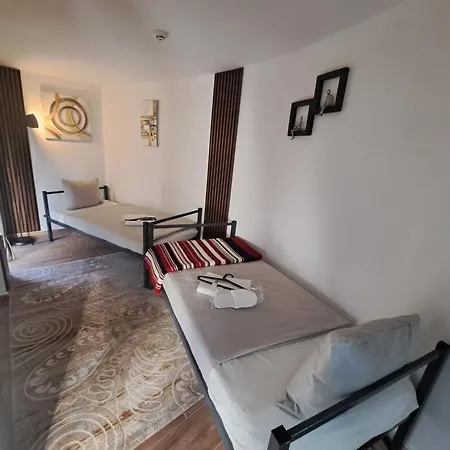 بيت شباب Turquoise